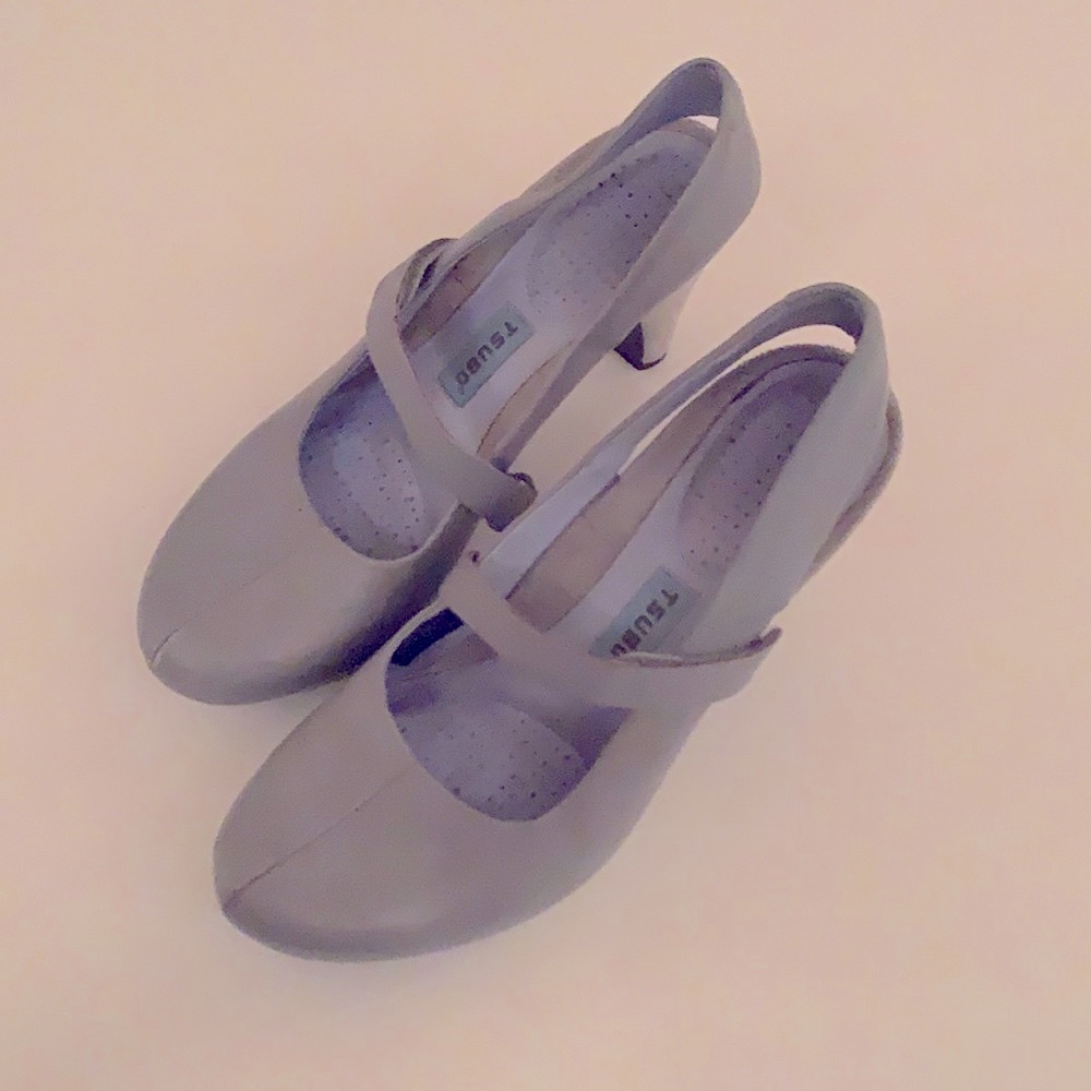 Tsubo Shark Gray Heels 7.5
